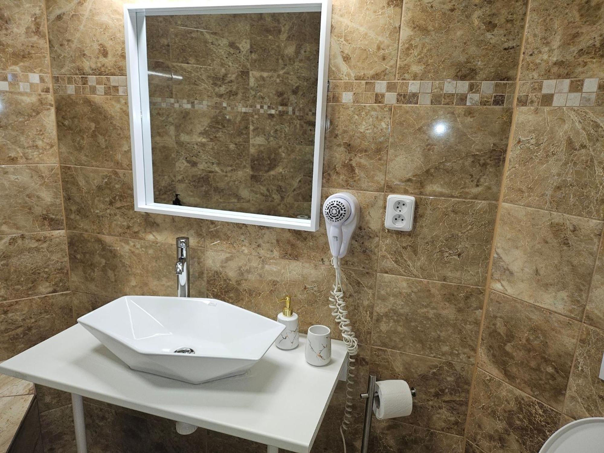 אוסטרבה Hotel Taurus מראה חיצוני תמונה