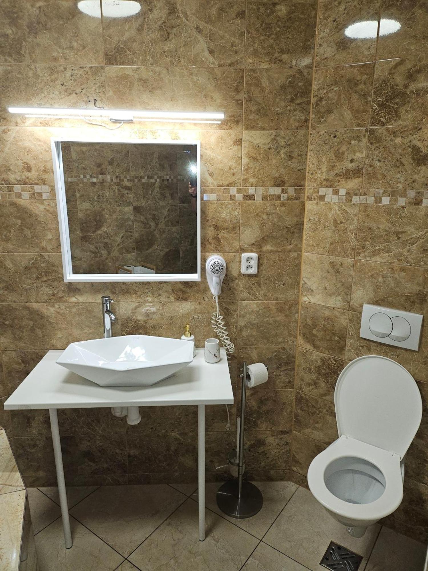 אוסטרבה Hotel Taurus מראה חיצוני תמונה
