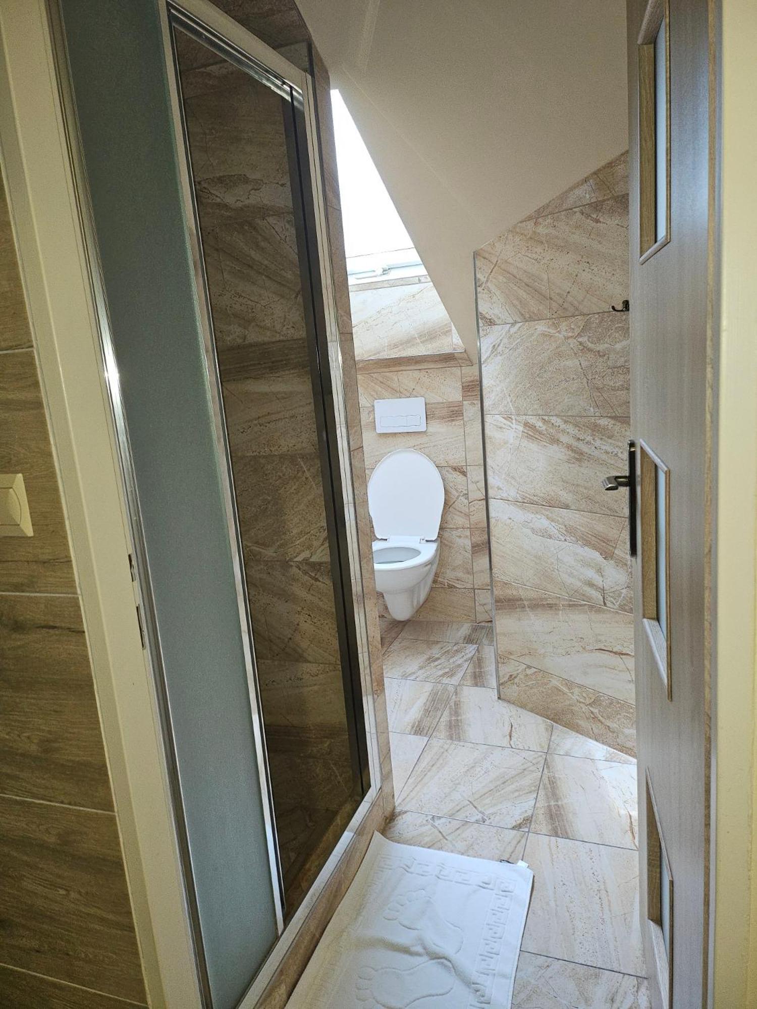 אוסטרבה Hotel Taurus מראה חיצוני תמונה