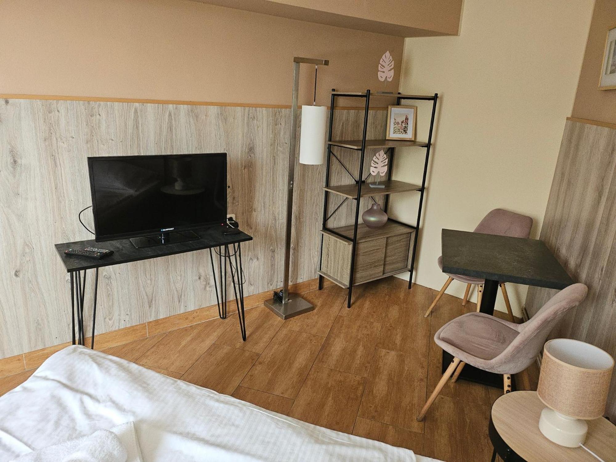 אוסטרבה Hotel Taurus מראה חיצוני תמונה